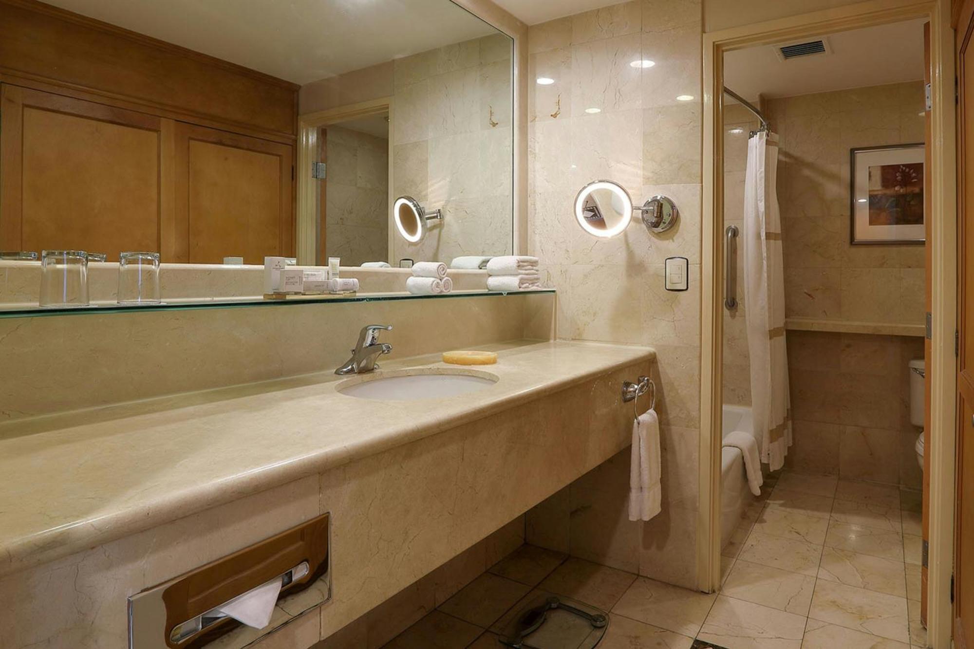 Marriott Tijuana Hotel Eksteriør billede